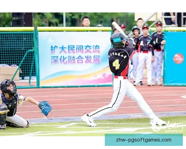 柔道赛事精彩纷呈,击掌交流绽放光芒 柔道赛事精彩纷呈,击掌交流绽放光芒